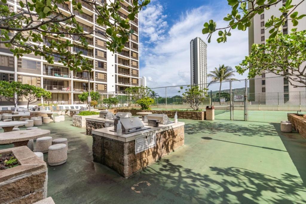 شقة Waikiki Banyan W-Ocean Views With Free Parking! هونولولو المظهر الخارجي الصورة